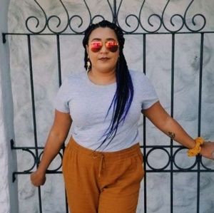 Meet your Posher, Naidin